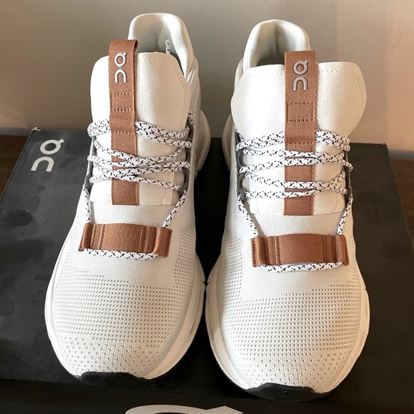 NEW Cloudnova White Pearl Women’s Size 9.0 - Picture 2 of 7